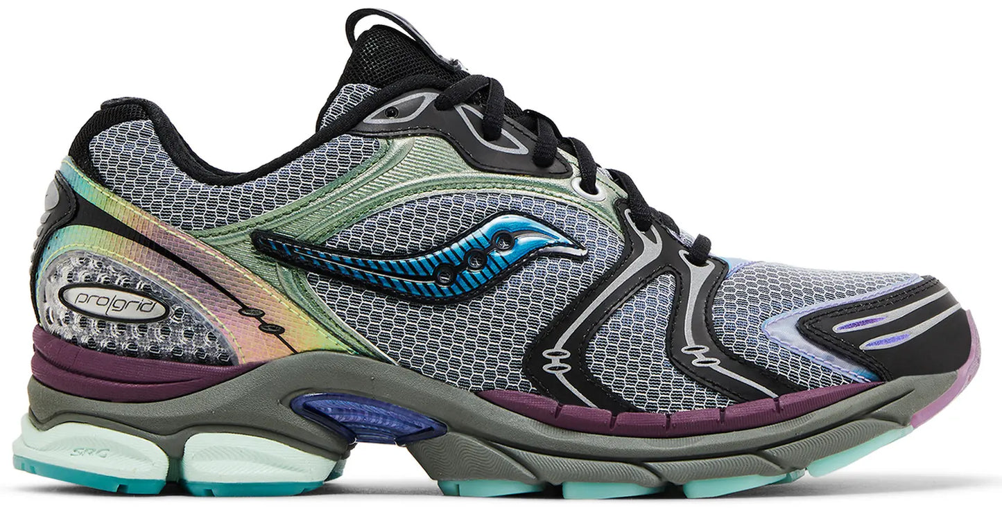 Saucony ProGrid Triumph 4 Winter Solstice Holographic