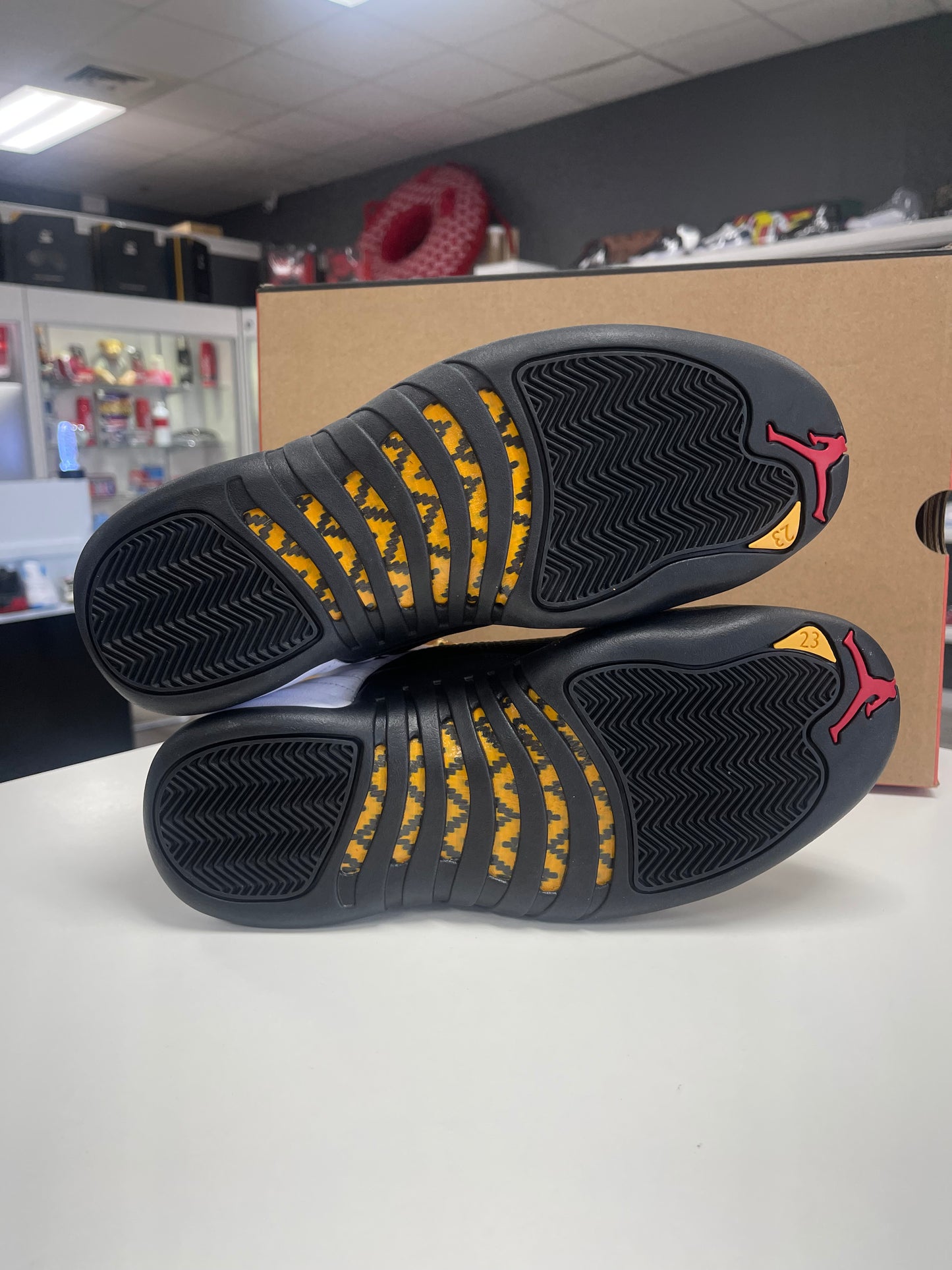 Jordan 12 Retro Taxi (2025) PRE-OWNED