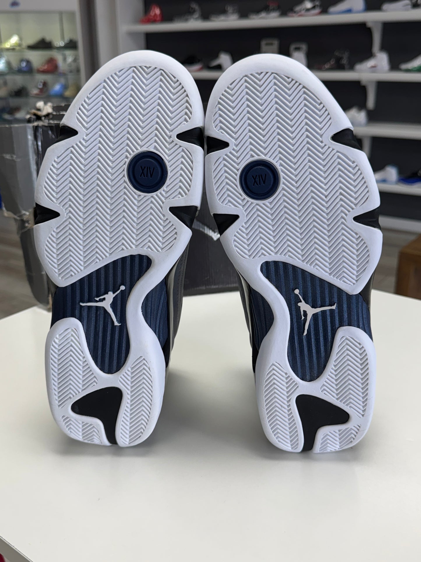 Jordan 14 Retro Light Graphite USED