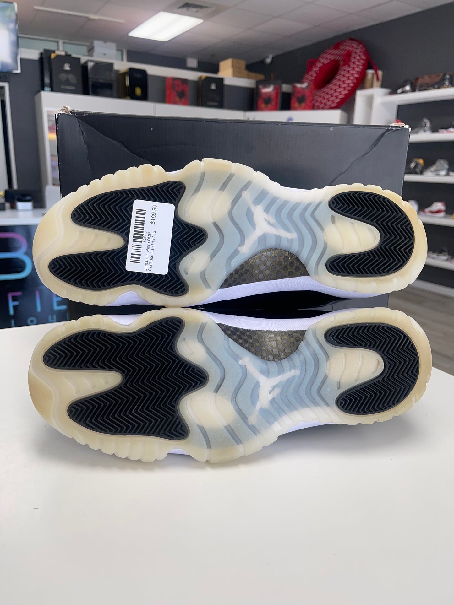 Jordan 11 Retro DMP Gratitude Used