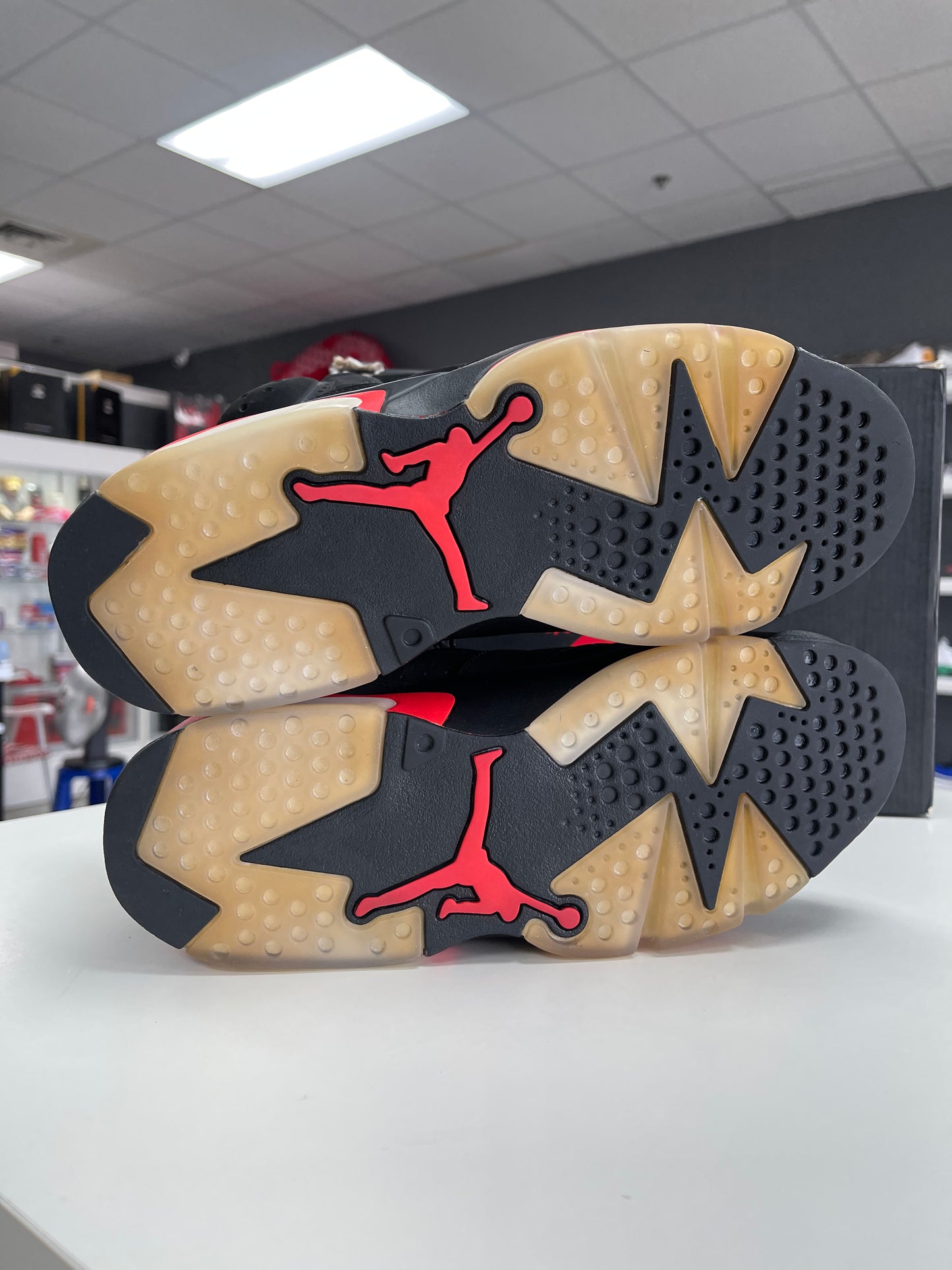 Jordan 6 Retro Infrared 2019 USED