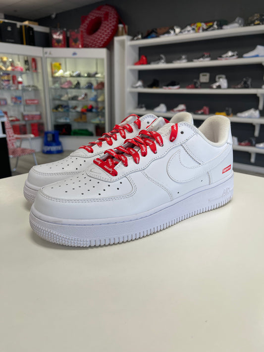 Nike Air Force 1 Low Supreme White