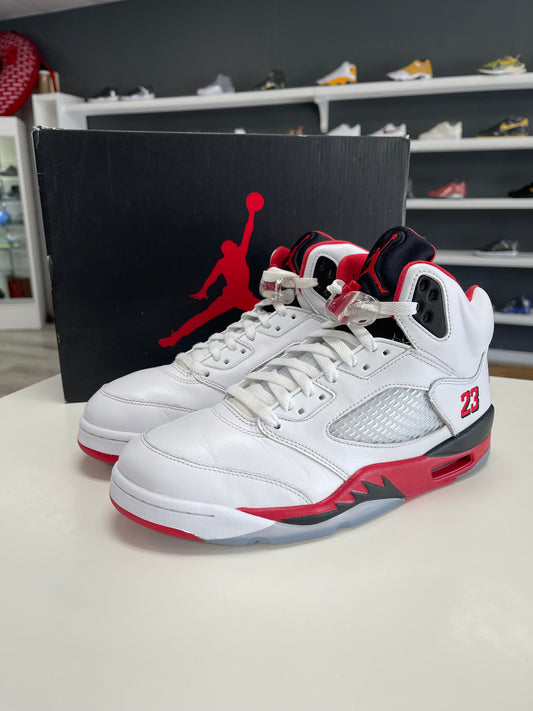 Jordan 5 Retro Fire Red Black Tongue (2025) Pre-Owned