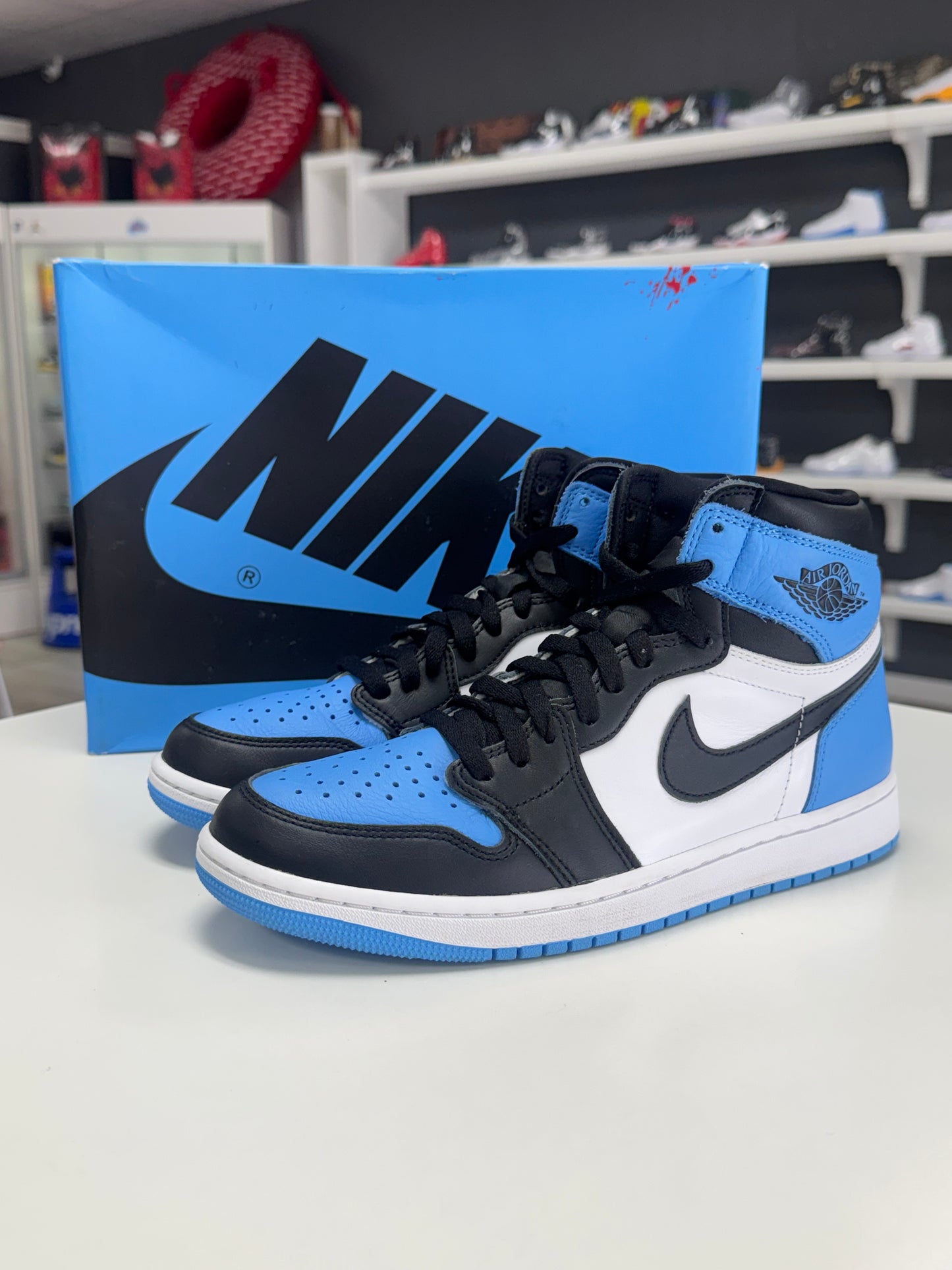 Jordan 1 Retro High OG UNC Toe USED