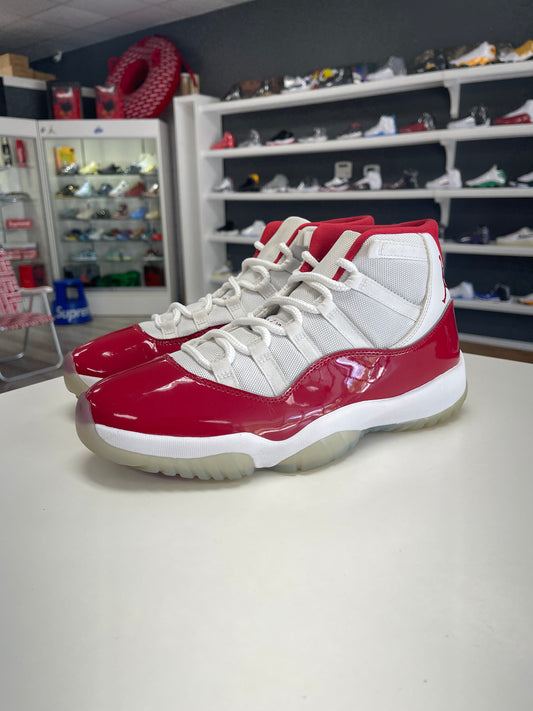 Jordan 11 Retro Cherry  USED