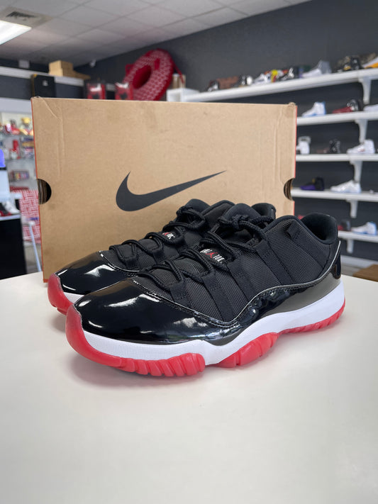 Jordan 11 Retro Bred 2025 Low Size 9 USED