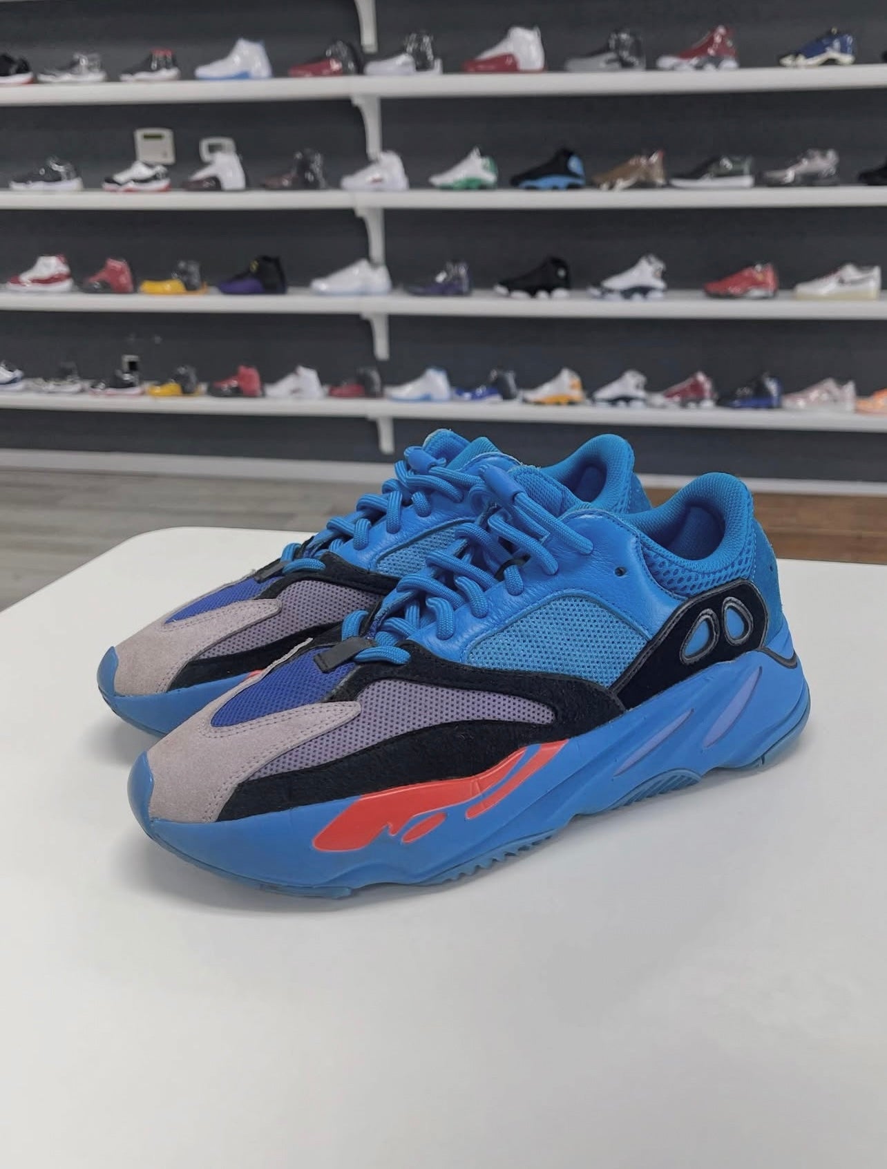 Adidas Yeezy Boost 700 Hi-Res Blue USED