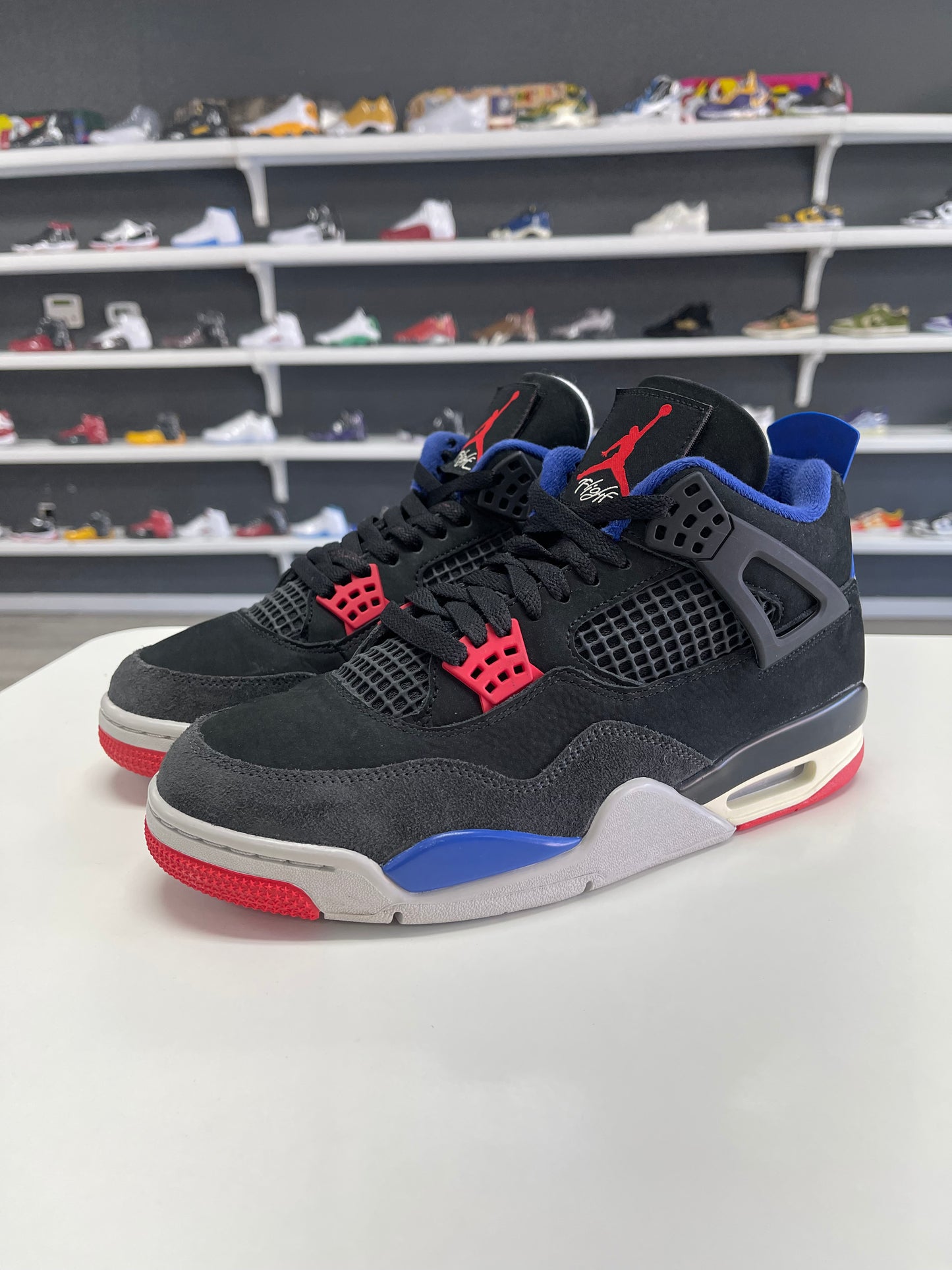 Jordan 4 Retro Rare Air USED